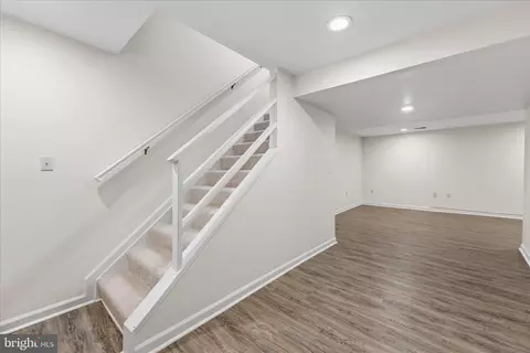 Entry Way - 8565 Tyrolean Way, Springfield, VA 22153 photo 4 of 4