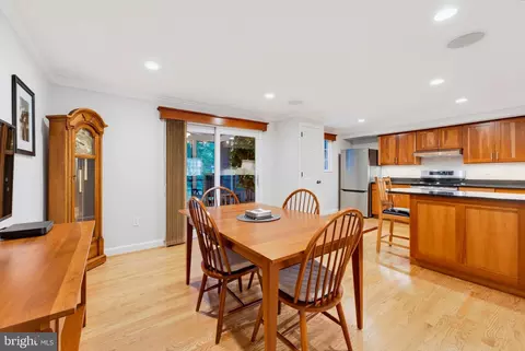 Dining - 5836 Canvasback Rd, Burke, VA 22015 photo 3 of 4