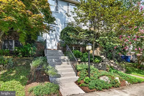 6003 Chicory Pl, Alexandria, VA 22310