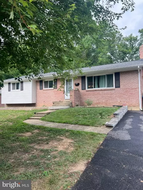 6622 The Parkway Pkwy, Alexandria, VA 22310