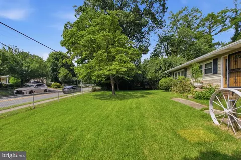 511 Malcolm Rd NW, Vienna, VA 22180 photo 5