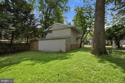511 Malcolm Rd NW, Vienna, VA 22180 photo 12