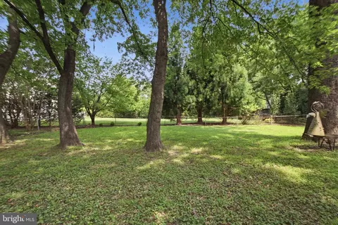 511 Malcolm Rd NW, Vienna, VA 22180 photo 15