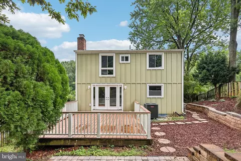 Exterior - 2322 Old Trail Dr, Reston, VA 20191 photo 7 of 8
