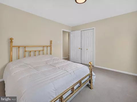 Bedroom - 7204 Gentian Ct, Springfield, VA 22152 photo 9 of 12