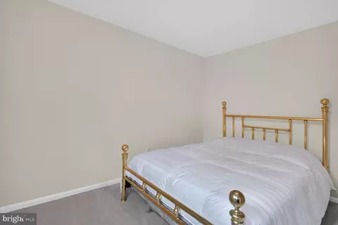 Bedroom - 7204 Gentian Ct, Springfield, VA 22152 photo 10 of 12