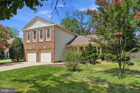 Exterior - 8518 Rehoboth Ct, Vienna, VA 22182 photo 2 of 17