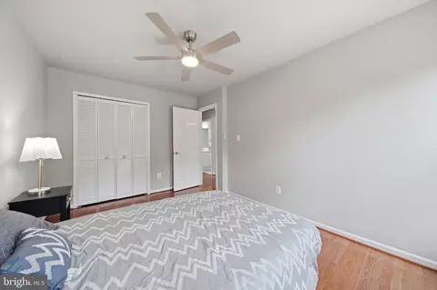 Bedroom - 8518 Rehoboth Ct, Vienna, VA 22182 photo 4 of 6