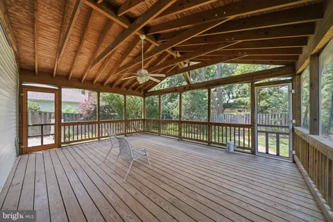 Exterior - 8518 Rehoboth Ct, Vienna, VA 22182 photo 8 of 17
