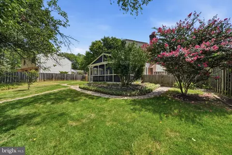 Exterior - 8518 Rehoboth Ct, Vienna, VA 22182 photo 15 of 17