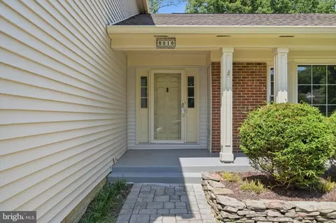 Exterior - 8518 Rehoboth Ct, Vienna, VA 22182 photo 6 of 17