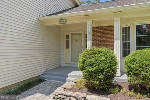 Exterior - 8518 Rehoboth Ct, Vienna, VA 22182 photo 3 of 17
