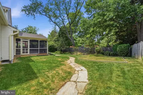 Exterior - 8518 Rehoboth Ct, Vienna, VA 22182 photo 10 of 17