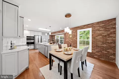 Dining - 8518 Rehoboth Ct, Vienna, VA 22182 photo 1 of 4