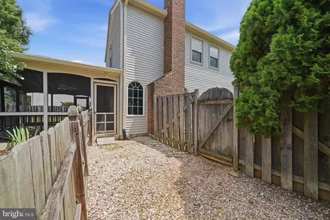 Exterior - 8518 Rehoboth Ct, Vienna, VA 22182 photo 17 of 17