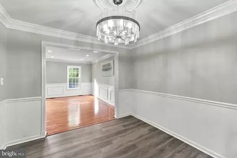 Entry Way - 7925 Pebble Brook Ct, Springfield, VA 22153 photo 6 of 15