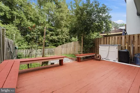 Exterior - 7925 Pebble Brook Ct, Springfield, VA 22153 photo 4 of 8