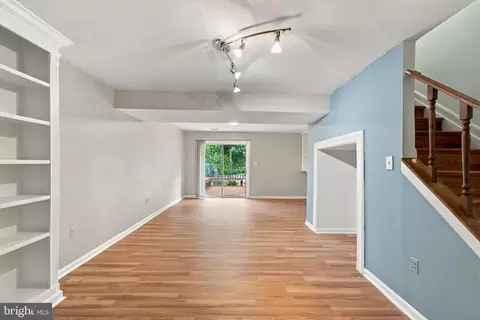 Living - 7925 Pebble Brook Ct, Springfield, VA 22153 photo 3 of 5