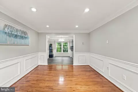 Entry Way - 7925 Pebble Brook Ct, Springfield, VA 22153 photo 4 of 15