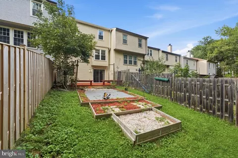 Exterior - 7925 Pebble Brook Ct, Springfield, VA 22153 photo 7 of 8