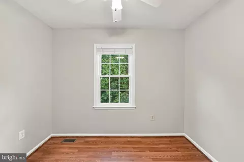 Bedroom - 7925 Pebble Brook Ct, Springfield, VA 22153 photo 5 of 6