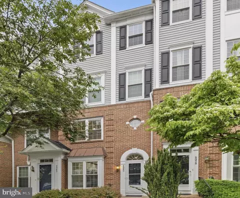 5980 Kimberly Anne Way, Alexandria, VA 22310