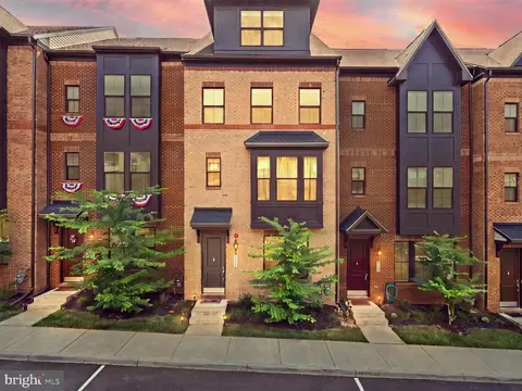 7277 Nittany Ln, Alexandria, VA 22306