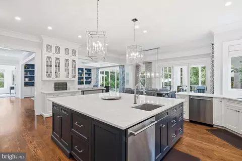 Kitchen - 6909 Arbor Ln, Mclean, VA 22101 photo 2 of 5