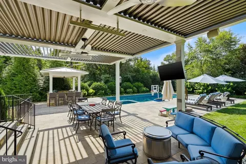 Other - 6909 Arbor Ln, Mclean, VA 22101 photo 13 of 16