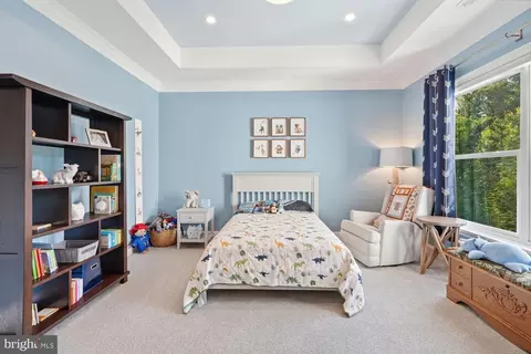 Bedroom - 6909 Arbor Ln, Mclean, VA 22101 photo 2 of 12