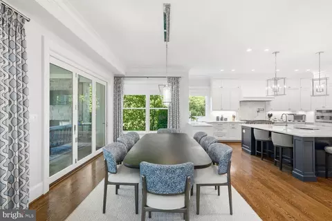 Dining - 6909 Arbor Ln, Mclean, VA 22101 photo 3 of 4