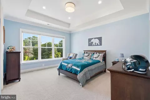 Bedroom - 6909 Arbor Ln, Mclean, VA 22101 photo 3 of 12