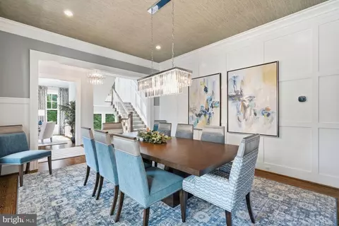 Dining - 6909 Arbor Ln, Mclean, VA 22101 photo 2 of 4