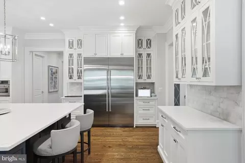 Kitchen - 6909 Arbor Ln, Mclean, VA 22101 photo 5 of 5