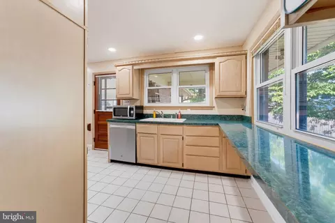 Kitchen - 5246 Guinea Rd, Burke, VA 22015 photo 2 of 3