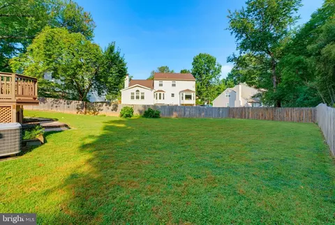 Exterior - 5246 Guinea Rd, Burke, VA 22015 photo 5 of 11