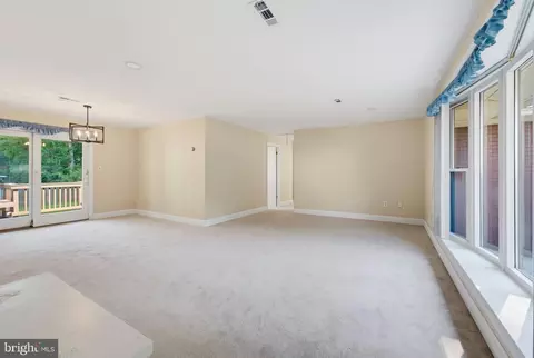 Living - 5246 Guinea Rd, Burke, VA 22015 photo 3 of 7