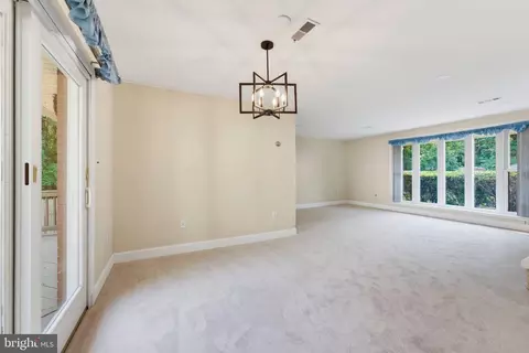 Living - 5246 Guinea Rd, Burke, VA 22015 photo 6 of 7