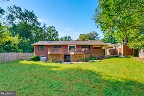 Exterior - 5246 Guinea Rd, Burke, VA 22015 photo 10 of 11