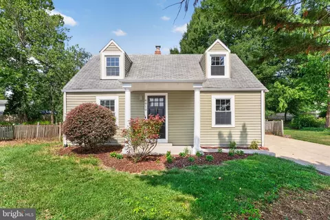6010 Bangor Dr, Alexandria, VA 22303