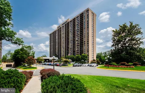 3705 S George Mason Dr #902S, Falls Church, VA 22041