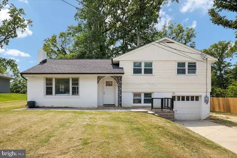 Exterior - 7410 Dickenson St, Springfield, VA 22150 photo 2 of 5