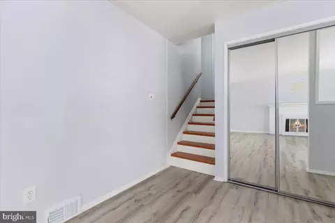 Entry Way - 7410 Dickenson St, Springfield, VA 22150 photo 2 of 4