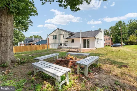Exterior - 7410 Dickenson St, Springfield, VA 22150 photo 5 of 5