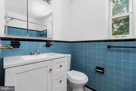 Bath - 7410 Dickenson St, Springfield, VA 22150 photo 2 of 2
