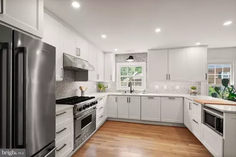 Kitchen - 8331 Wickham Rd, Springfield, VA 22152 photo 4 of 6