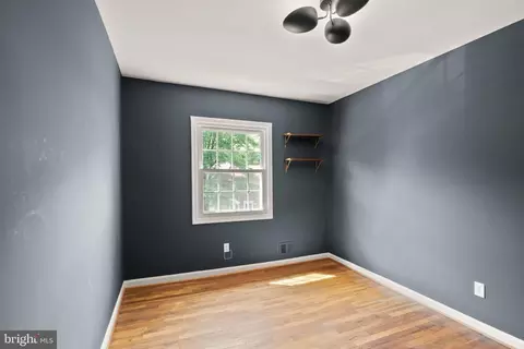 Bedroom - 8331 Wickham Rd, Springfield, VA 22152 photo 5 of 12