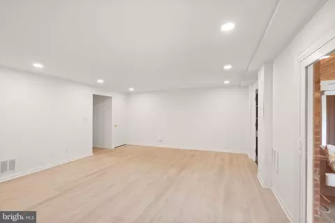 Living - 8331 Wickham Rd, Springfield, VA 22152 photo 10 of 11