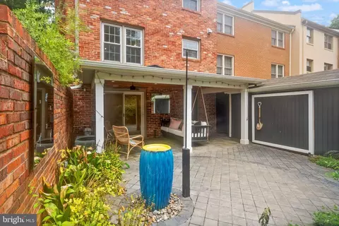 Exterior - 8331 Wickham Rd, Springfield, VA 22152 photo 7 of 9