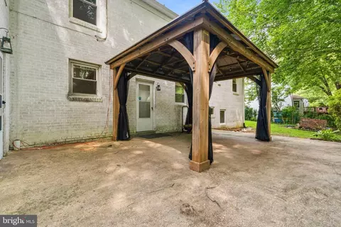 Exterior - 5313 Atlee Pl, Springfield, VA 22151 photo 7 of 15